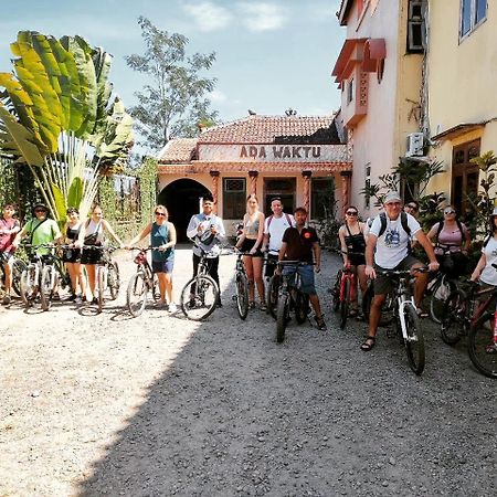 Ada Waktu Homestay Jejeran Extérieur photo